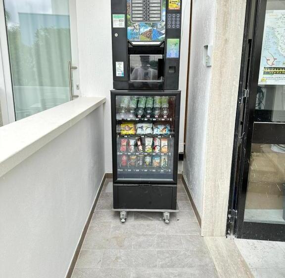 استودیو استاندارد با چشم‌انداز باغ, Infinity Residence Con Parcheggio