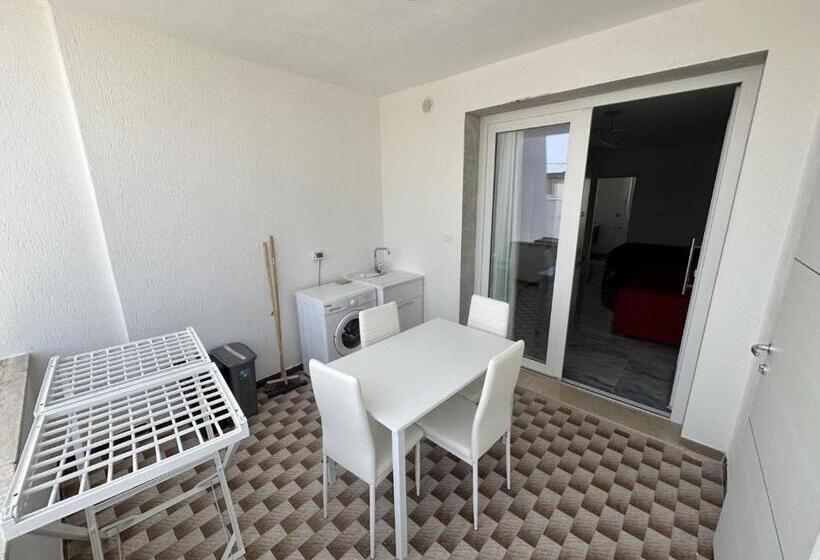 استودیو استاندارد با تراس, Infinity Residence Con Parcheggio