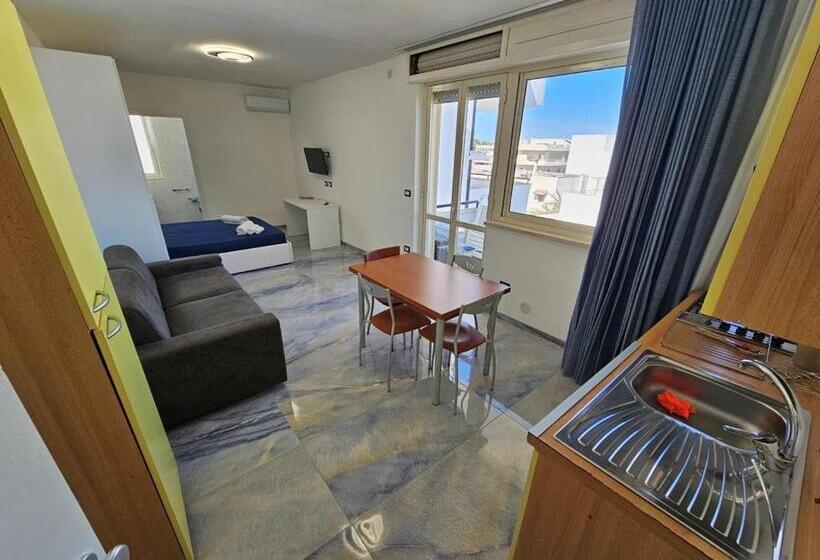 استودیو استاندارد با بالکن, Infinity Residence Con Parcheggio