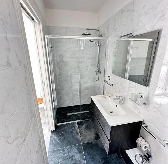 استودیوی استاندارد, Infinity Residence Con Parcheggio