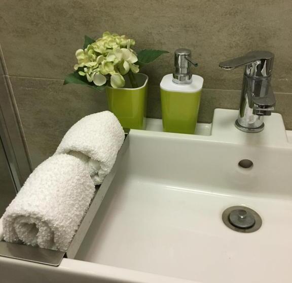 Standard room with outdoor bath, 4 In Piazza