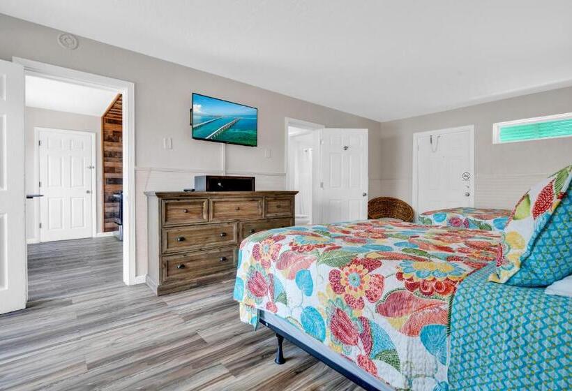 اتاق استاندارد با چشم‌انداز, Coconut Cay Resort