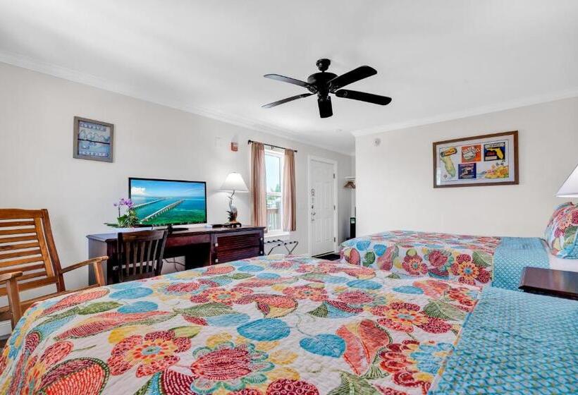 اتاق لوکس, Coconut Cay Resort