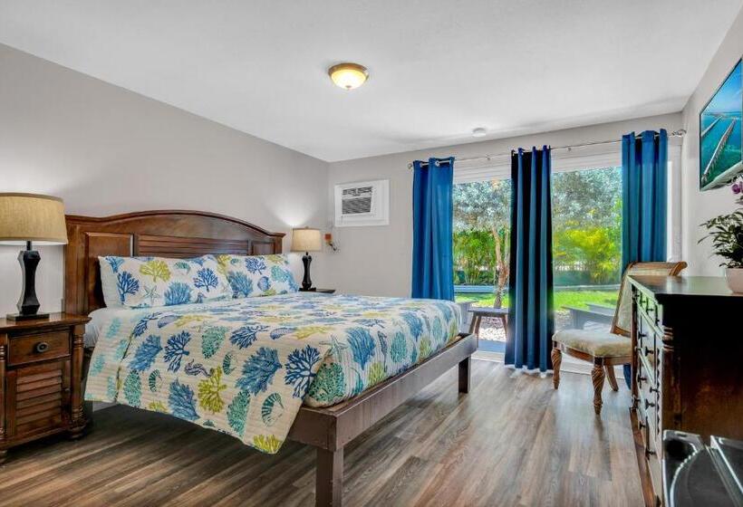 اتاق استاندارد با تخت بزرگ, Coconut Cay Resort