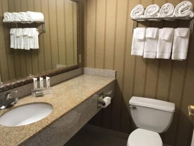 Стандартный Номер Кровать Кинг, Spark By Hilton Woodbridge