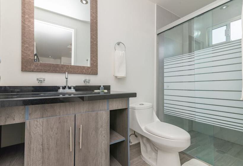 Полулюкс, European Life Style Executive Suites