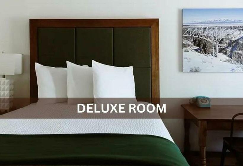 Номер Deluxe Кровать Куин, Taos Valley Lodge
