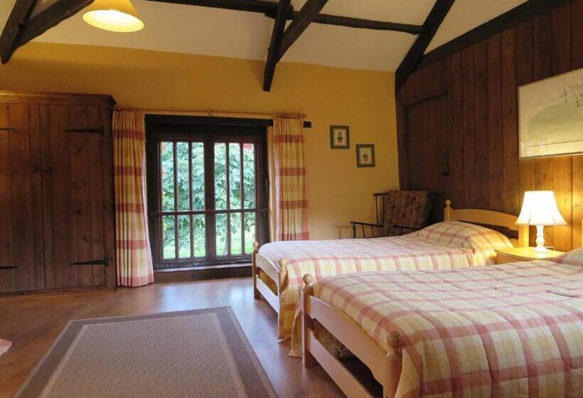 Семейный Номер Вид на Сад, Combe Lancey Farmhouse B&b