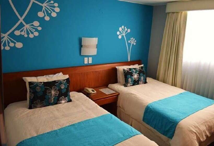 Номер Стандарт Трехместный, La Carolina Inn