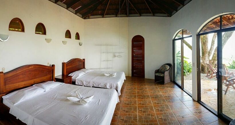 بنگله خانوادگی, Lagunavista Villas