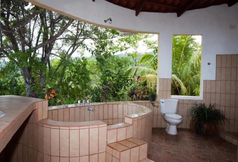 بانگلوی استاندارد, Lagunavista Villas