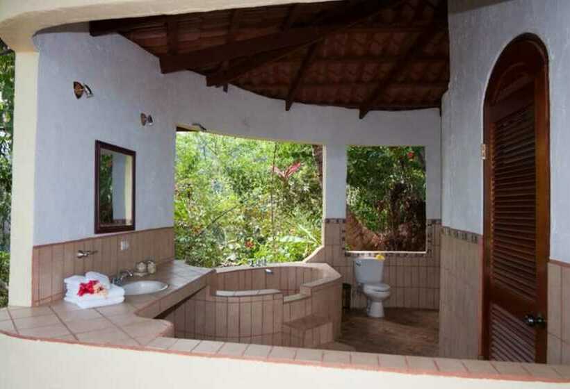 بنگله خانوادگی, Lagunavista Villas