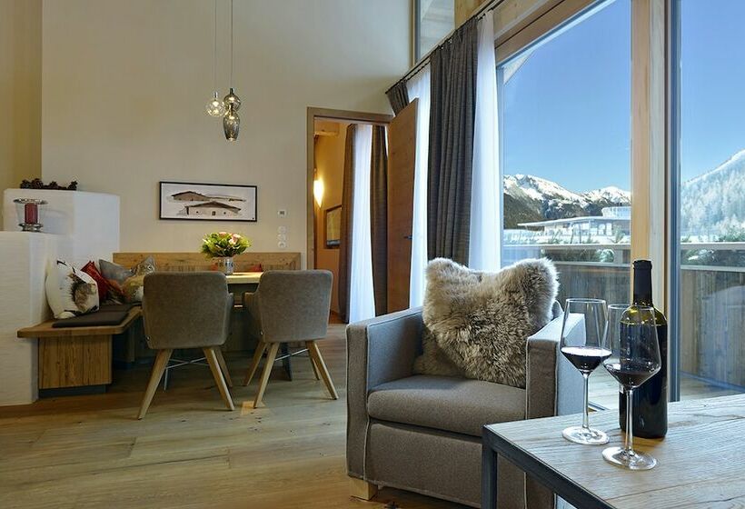 Апартаменты Comfort 2 Спальни, Galzig Lodge