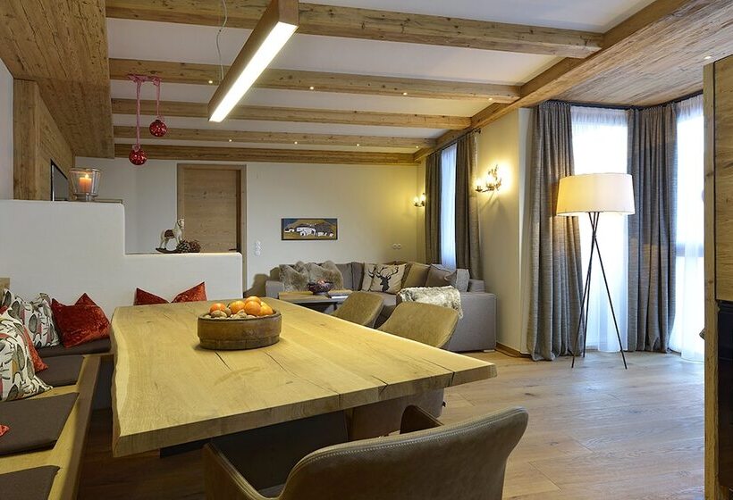 Апартаменты Comfort 3 Спальни, Galzig Lodge