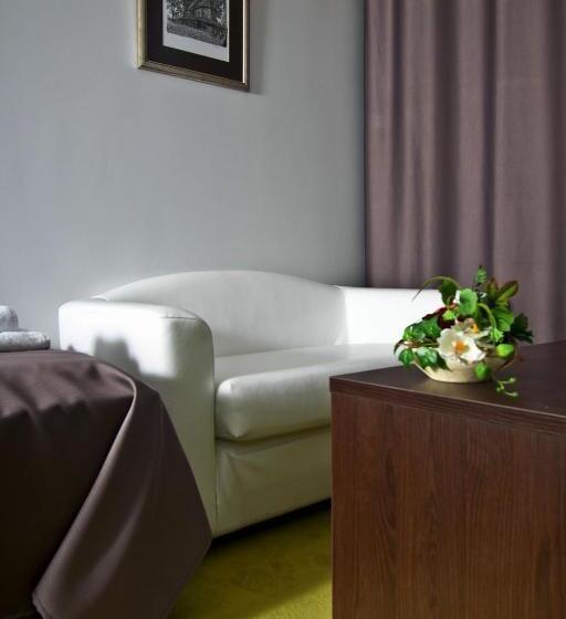 Quarto Quádruplo Deluxe, Wilga