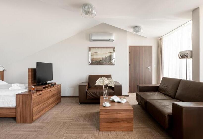 Apartamento Dúplex 1 Dormitório, Wilga