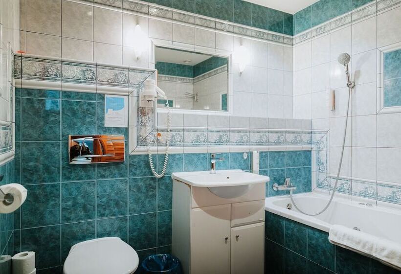 اتاق استاندارد چهار تخته, Villa Palladium
