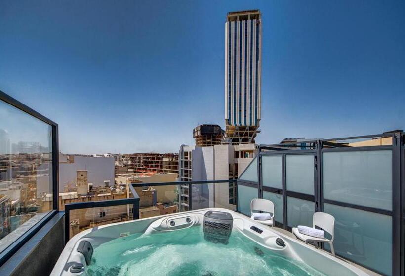 اتاق لوکس با وان آب گرم, Ikyk Hotel  Ik Collection