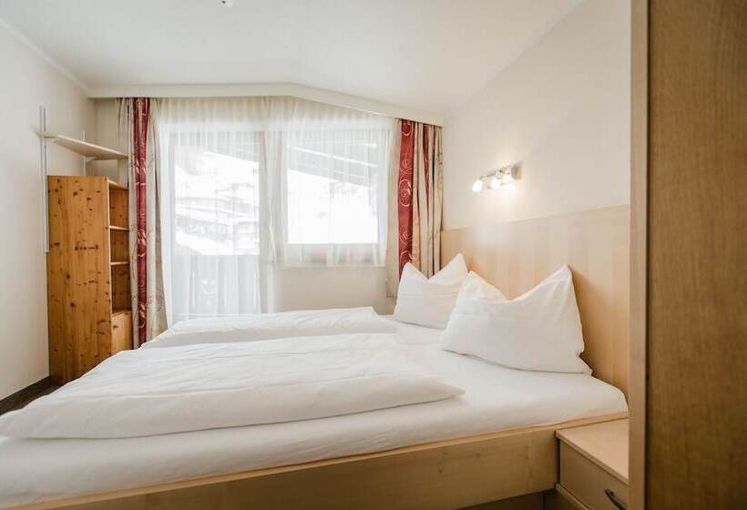 Апартаменты Superior 3 Спальни, Aparthotel Dorfplatzl Garni