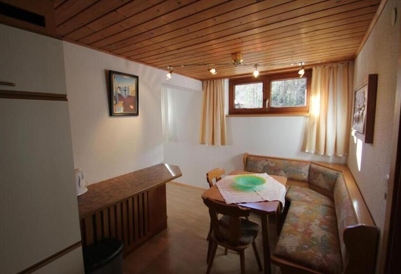 Апартаменты 2 Спальни с Балконом, Waldhof