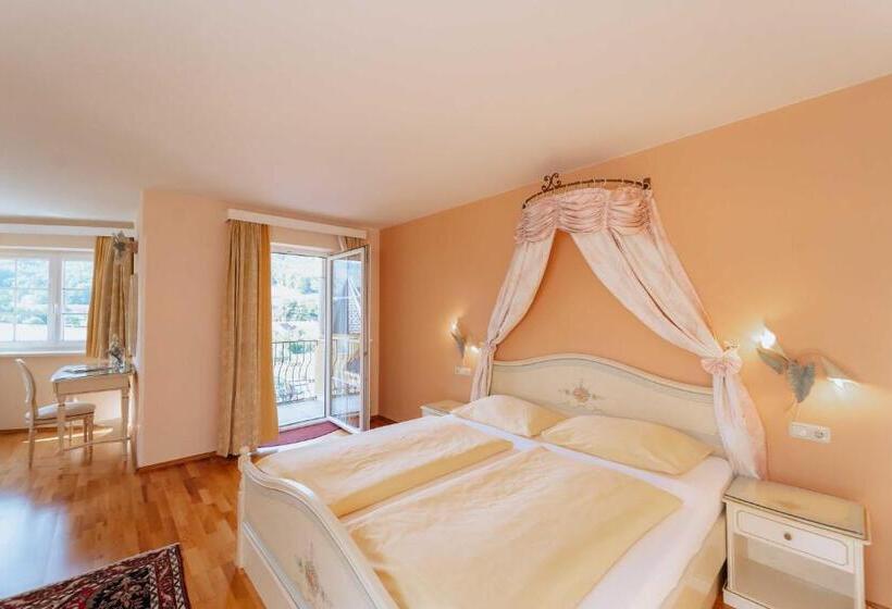 Полулюкс, Schlössl Hotel Kindl