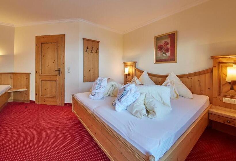 سوییت سوپریور, Bauernhof Hotel Oberschwarzach