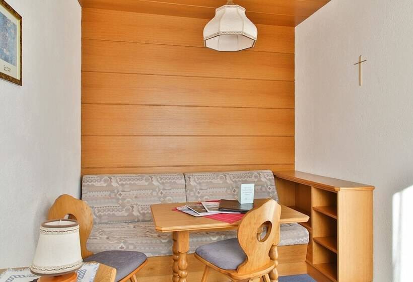 Deluxe Room Mountain View, Pension Neururer