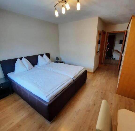 Номер Стандарт, Pension Kreuzinger, 5310 Tiefgraben