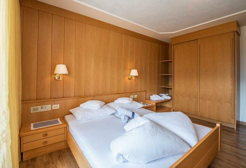 Номер Стандарт с Балконом, Glanzhof Hotel & Apartments