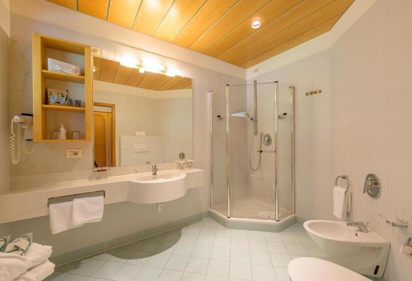 Полулюкс с Балконом, Glanzhof Hotel & Apartments