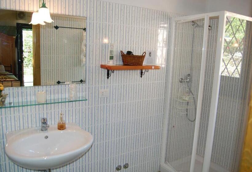 اتاق استاندارد چهار تخته, Antico Borgo Etneo Agriturismo