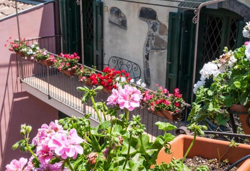 标准间, Antico Borgo Etneo Agriturismo