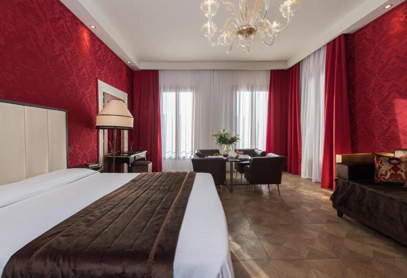 سوئیت جونیور با چشمانداز, Locanda Leon Bianco On The Grand Canal
