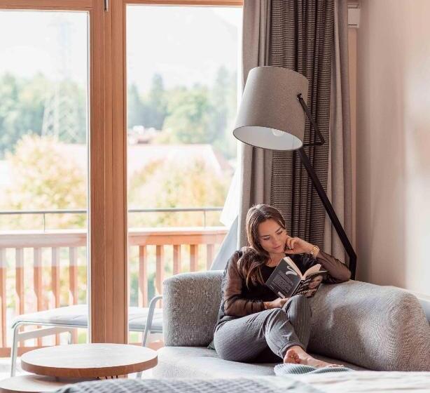 Superior suite with balcony, Laschenskyhof Hotel & Spa