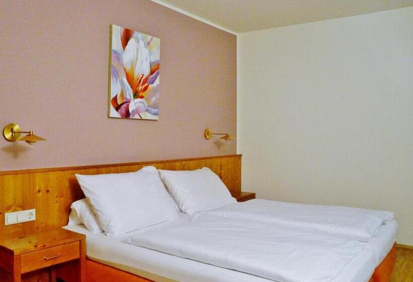 غرفة عائلية كلاسيكية, Gasthof Zur Strass