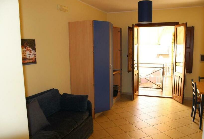 آپارتمان 2 خوابه, Residence Cortile Mercè