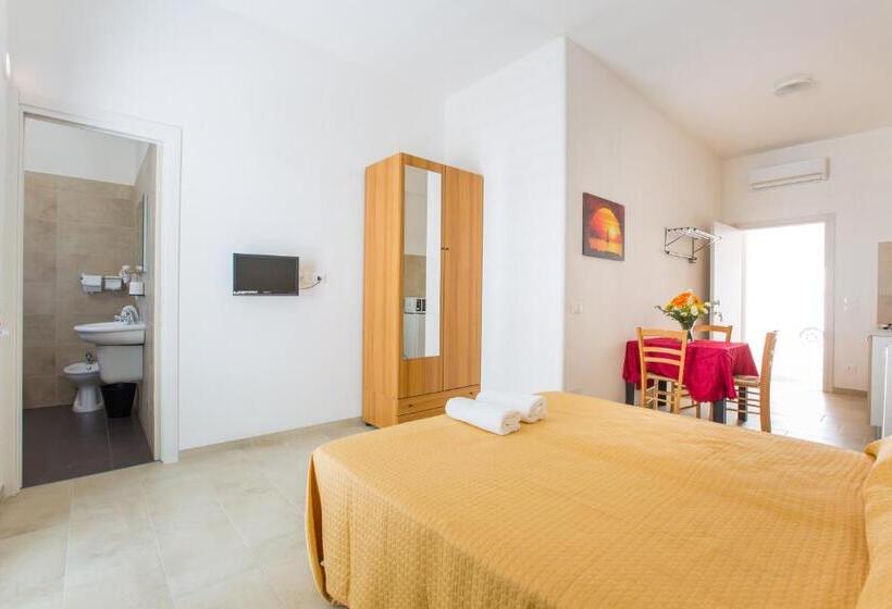 Студия Стандарт Вид на Море, Villa Coppitella, Rooms & Apartments