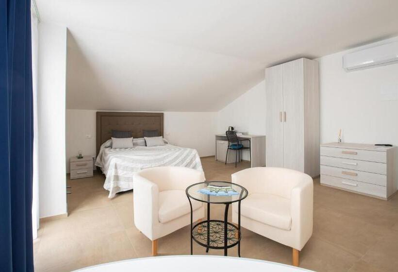 Полулюкс Одноместный с Террасой, Villa Coppitella, Rooms & Apartments
