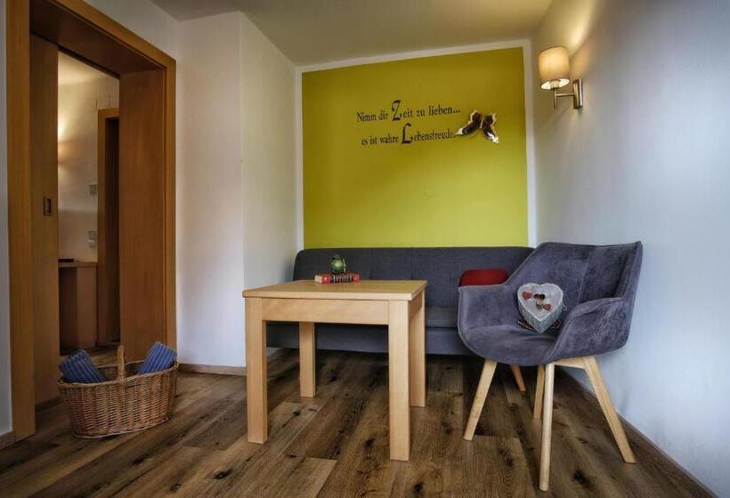 Люкс Кровать Кинг, Seehotel & Seeapartments Kärntnerhof  Direkt Am See!