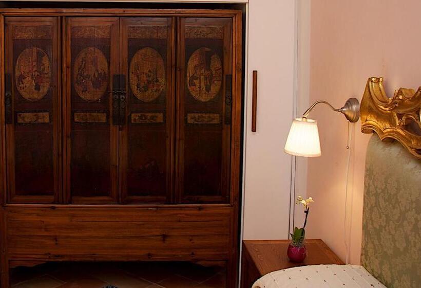 اتاق کلاسیک, Villa Lieta