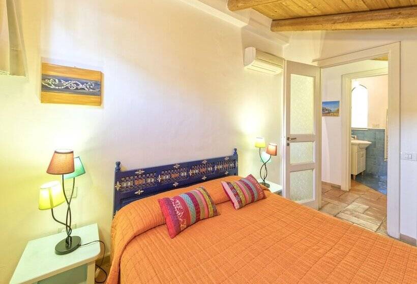 سوییت با چشم‌انداز دریا, Villa Lieta