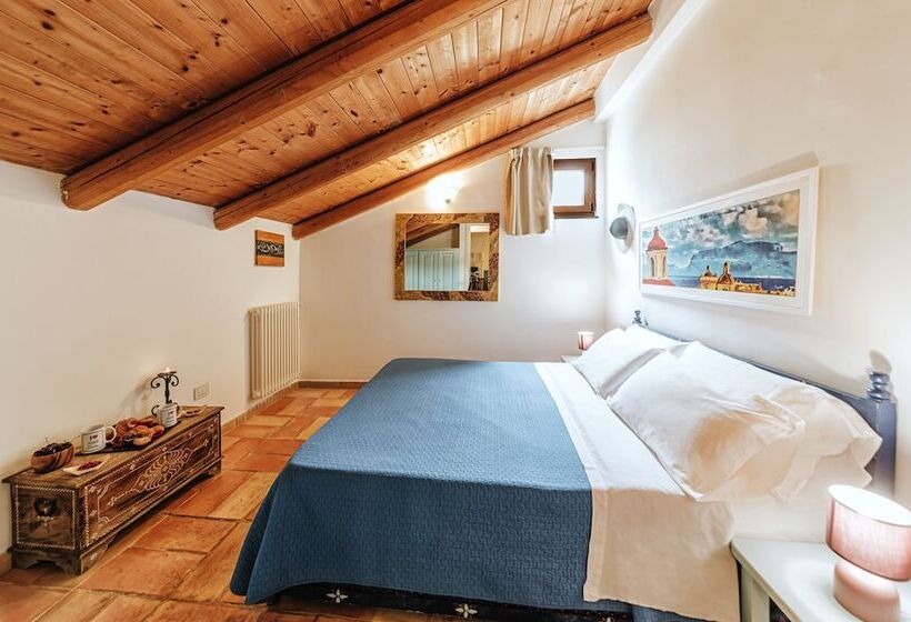سوییت با چشم‌انداز دریا, Villa Lieta