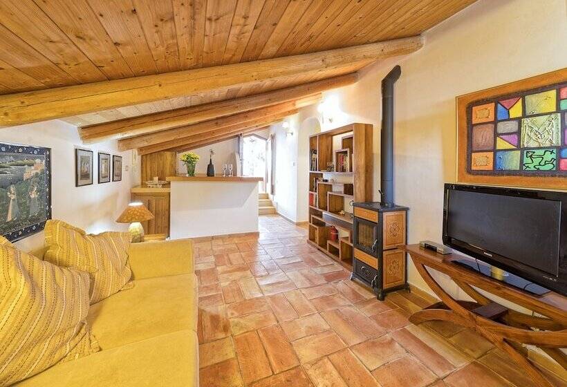سوییت با چشم‌انداز دریا, Villa Lieta