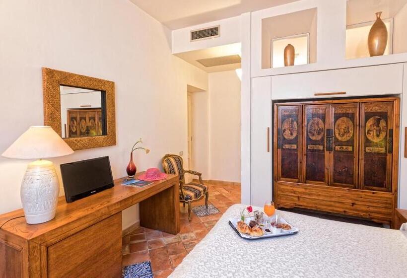 اتاق کلاسیک, Villa Lieta