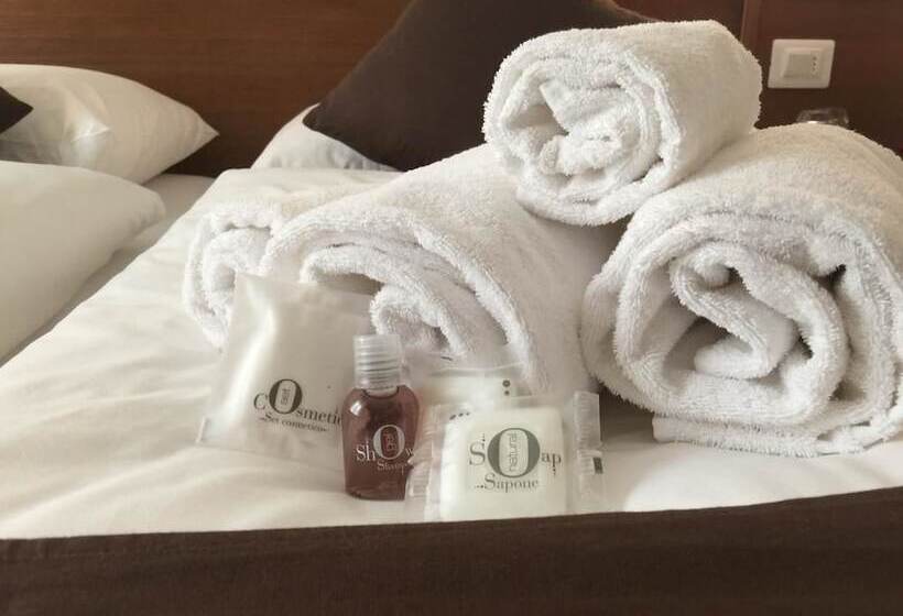 Quarto Triplo Estandar, Athos