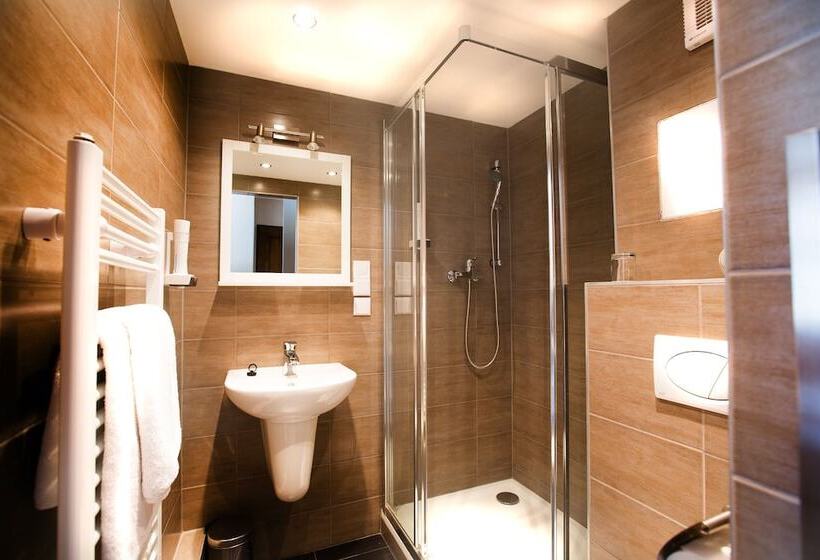 Номер Стандарт, Burghotel Nürnberg