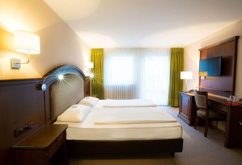 Номер Стандарт, Burghotel Nürnberg