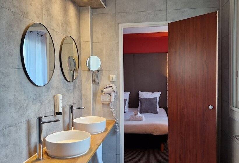 اتاق راحتی, L Hôtel Bristol