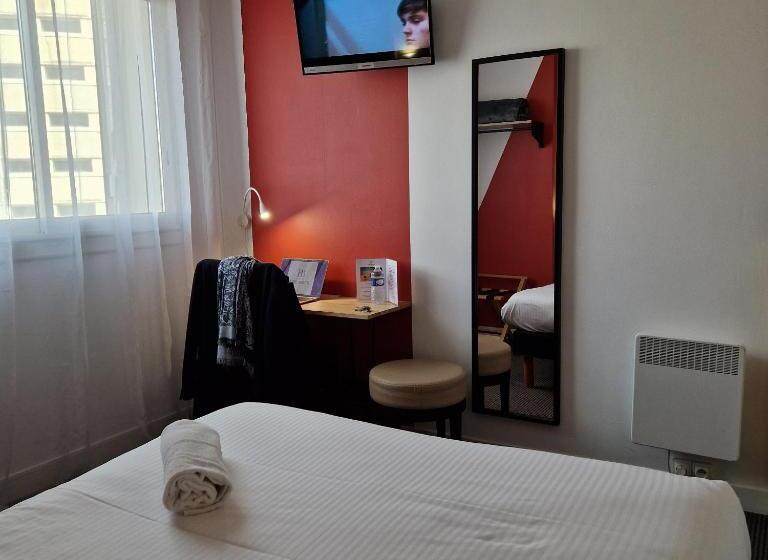 اتاق عادی, L Hôtel Bristol