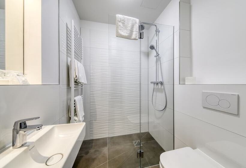 اتاق استاندارد, Smart Stay Hotel Station